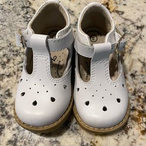 Footmates Harper. Barely worn. Includes box and extra pair of inserts